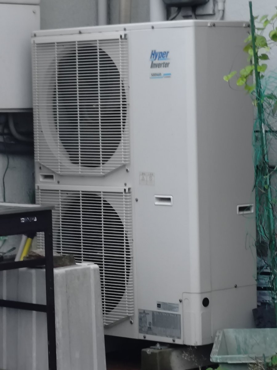 室外機