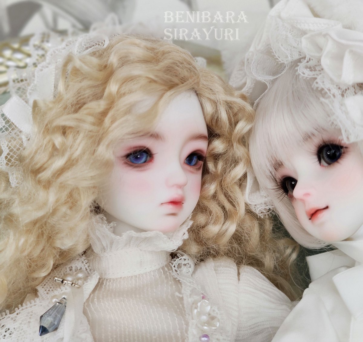 benibarasirayur's tweet photo. 実雨（みう）ちゃんとフィービーちゃんの白衣装ペア。
#loongsouldoll https://t.co/V8Vct7zSxG