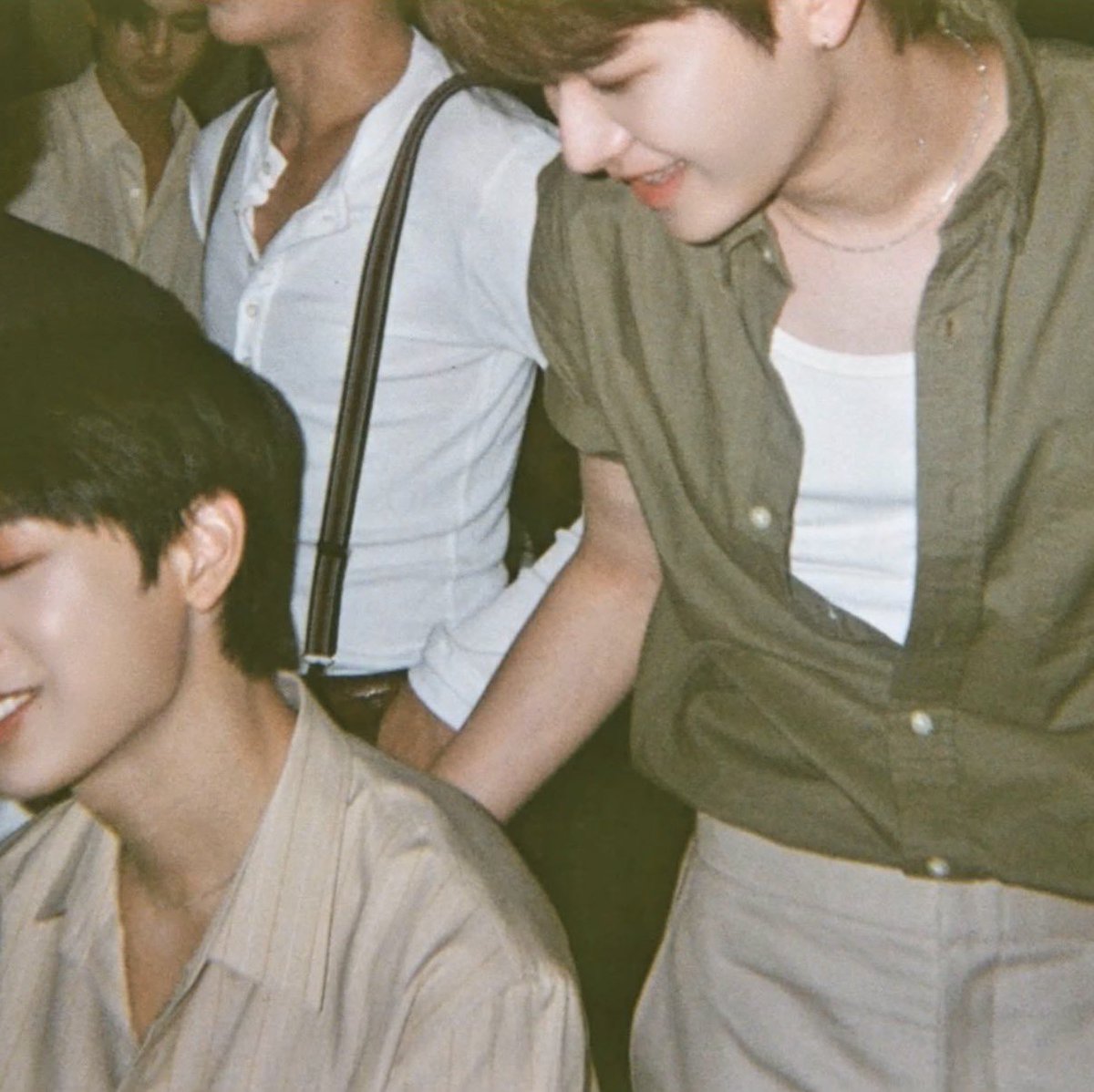 crybabyfjshi's tweet photo. foto by adik 📸 https://t.co/MRQxJVD9FX