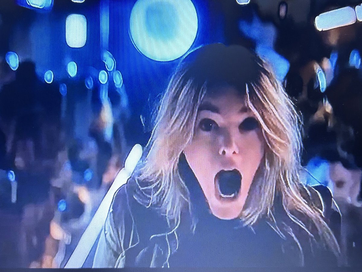 PSSMKR's tweet photo. The scene where Kara unhinged her jaw like a snake and screeched kinda caught me off guard and spooked me a lil. Idk if its cgi or Milly could actually do that https://t.co/cs9djSX6Dt