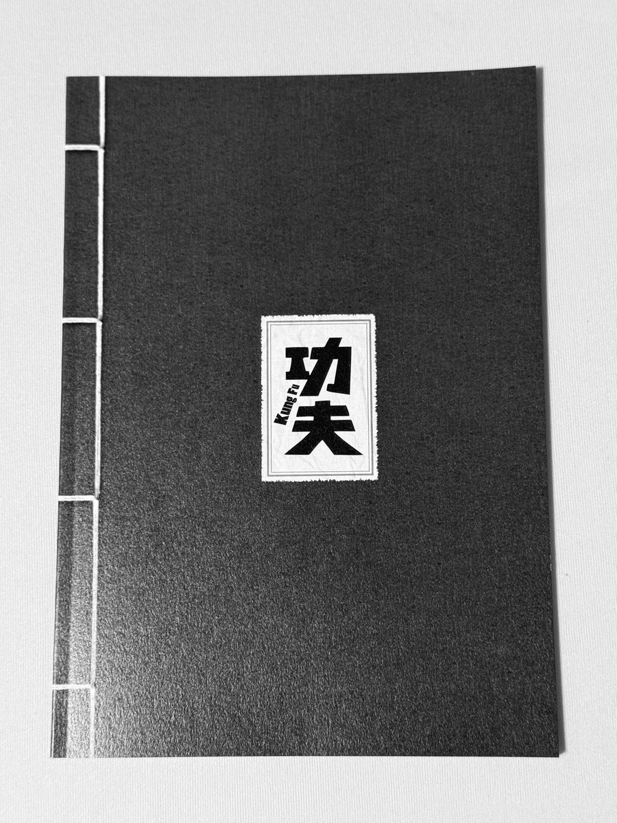 dobaitan's tweet photo. 『ギデンズ・コーの功夫』
カンフーの達人を名乗る流れ者に弟子入りした落ちこぼれ高校生たちを描く青春アクション。
武侠愛とオマージュの濃さ､ラブコメ､因縁バトル … ごった煮感がたまらない。超カオスな展開で面白かった。ギデンズ･コーの情熱とワン･ジンの可愛さが素敵。かき氷が長い〜笑。 https://t.co/MqqtX8mzMn
