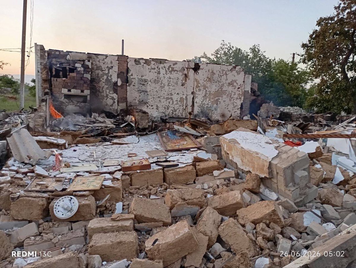 News_UOC's tweet photo. 😢A church of the Diocese of Kherson has been completely destroyed as a result of a Russian bombardment.

On 26 June, during a bombardment of the village of Darivka, Kherson region, two projectiles hit the local Church of Saints Boris and Gleb.
🔗https://t.co/o71tfNW3Bu
#UOC #Orthodox #Christians #ChristianLiving #Christians #ChristianFaith #Church #ReligiousNews #Ukraine #UkraineConflict #UkraineWar #Kherson #Ukrainian #damage #attack #strike #conflict #war #village #news #InternationalRelations #international