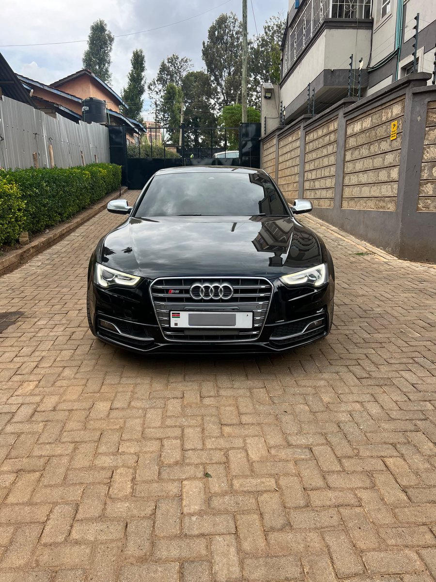 _saginii's tweet photo. *Audi S5 on sale*
Ksh. 3,600,000
0701888990
2015
3ltr V6 supercharged engine
Clean leather interior with Zero wear, extremely mint
Bang &amp; Olufsen sound system
Aftermarket Cold Air intake
Aftermarket Velocity Forged Rims wrapped in Michelin pilot sport 5 tires
87k kms https://t.co/fyylBmJkKs