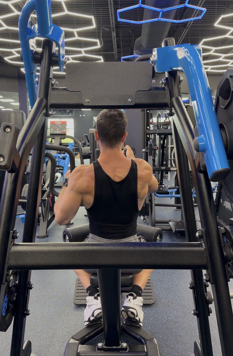 DeanTTraining's tweet photo. Lifts for an elite physique:

(Upgraded Version)

Chest:
- Flat/Seated Chest Press Machine
- Incline Chest Press Machine
- Seated Low to High Cable Flys
- Pec Fly Machine

Back:
- Lat Pull-Down
- Neutral Grip SA Lat Pull-Down
- Chest Supported Rows - Elbows Flared
- Chest Supported Rows - Elbows Tucked

Shoulders:
- Seated Machine Overhead Press
- Machine Lateral Raises
- Lying Cable Rear Delt Flys

Biceps:
- Machine or Cable Preacher Curls
- Hammer Curls w/ Upper Arm Supported

Triceps:
- Seated Cable Tricep Push-Downs
- Machine or Cable Overhead Tricep Extensions

Abs:
- Ab Crunch Machine

Quads:
- Pendulum or Hack Squats
- Leg Press
- Leg Extensions

Hamstrings:
- 45 Degree Extensions
- Seated Leg Curls
- SLDLs

Calves:
- Calf Press on Leg Press