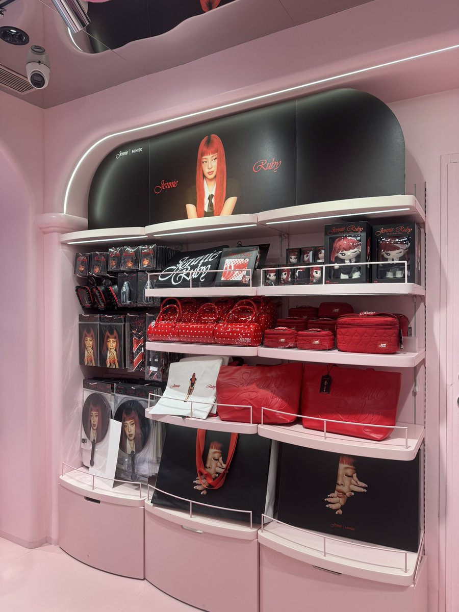 mtlsarchive's tweet photo. รับหิ้ว miniso jennie ส่งของวันที่ 03/07 ค่ะ 

#jenniexminiso #รับหิ้ว https://t.co/sC1JvEoTt3