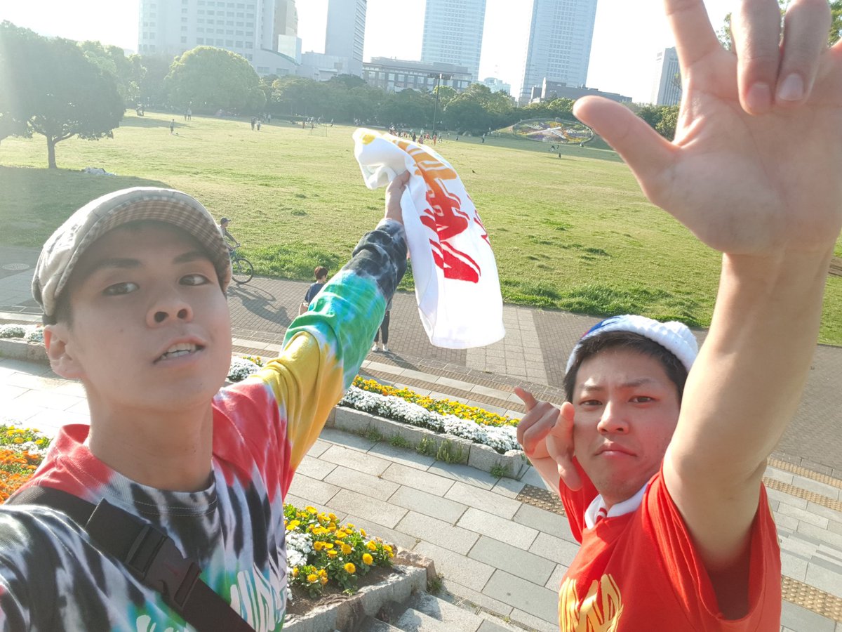 jinjinojinjin's tweet photo. 言わせてください！まじではっしーはっぴー最高の先輩なんです！いい人なんです！お笑いに熱くて絶対に売れるぞって日々言ってるし、後輩可愛がりまくるし自慢の兄貴なんです！ただ水ダウ一緒に見てたんですけど見終わってから「うわ最悪！ハメられた！」って言ってました！兄貴！多分ハメられてない！ https://t.co/7NQ5HazMmZ