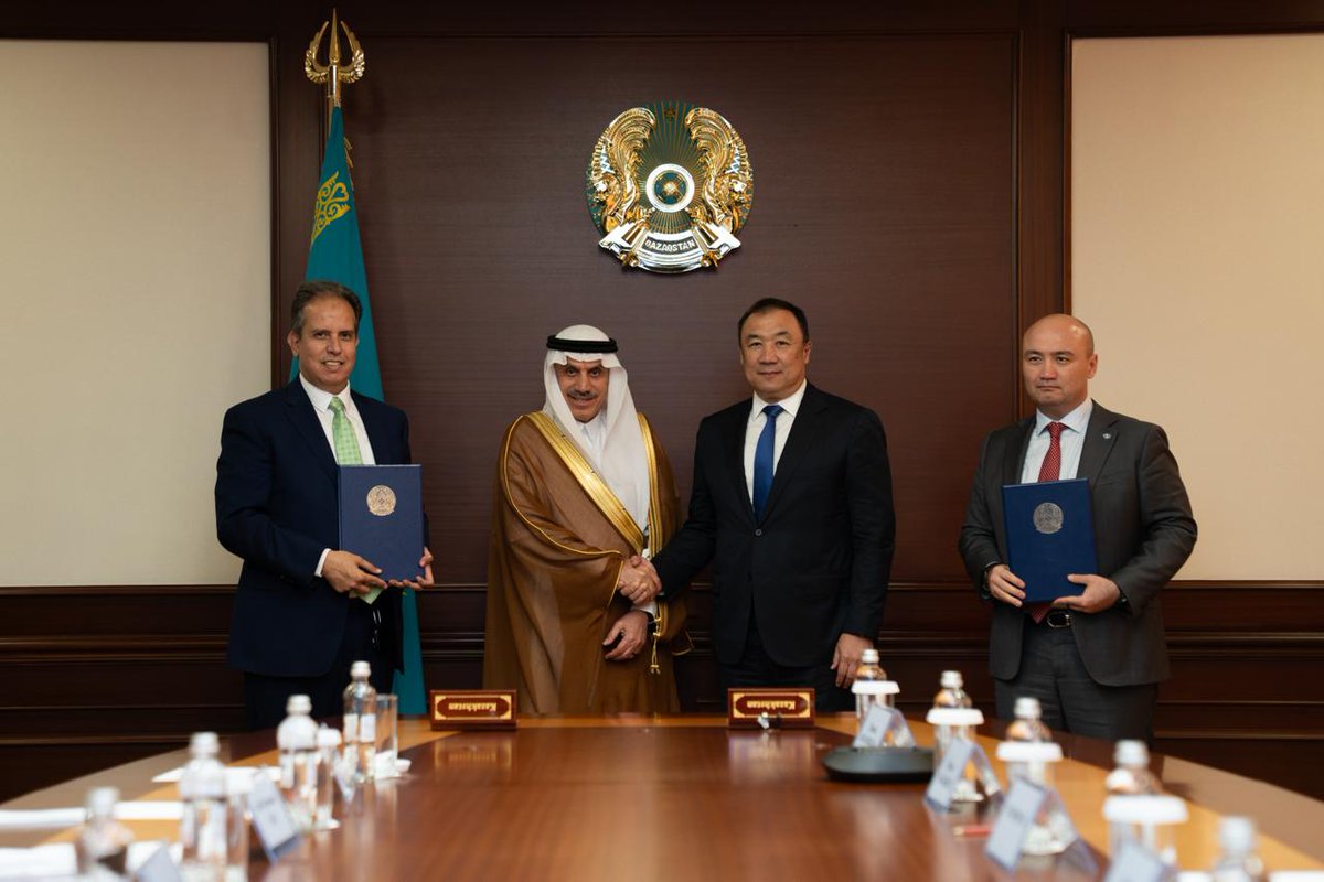 isdb_group's tweet photo. #Astana: An MoU was signed to support the preparation of the Kyzylorda–Saksaulsk Republican Road Corridor Project, paving the way for potential IsDB financing of up to US$1.4 billion.

The signing took place in the presence of H.E. Dr. Muhammad Al Jasser, Chairman of the IsDB Group, and H.E. Mr. Nurlan Sauranbayev, Minister of Transport of the Republic of Kazakhstan.

The MoU was signed by Mr. Anasse Aissami, Director General, Country Programs, IsDB, and Mr. Darkhan Imanashev, Chairman of QazAvtoJol.

The agreement establishes a framework for joint project preparation, supporting the development of safer, more resilient, and better-connected transport infrastructure that will strengthen regional connectivity and sustainable economic growth.