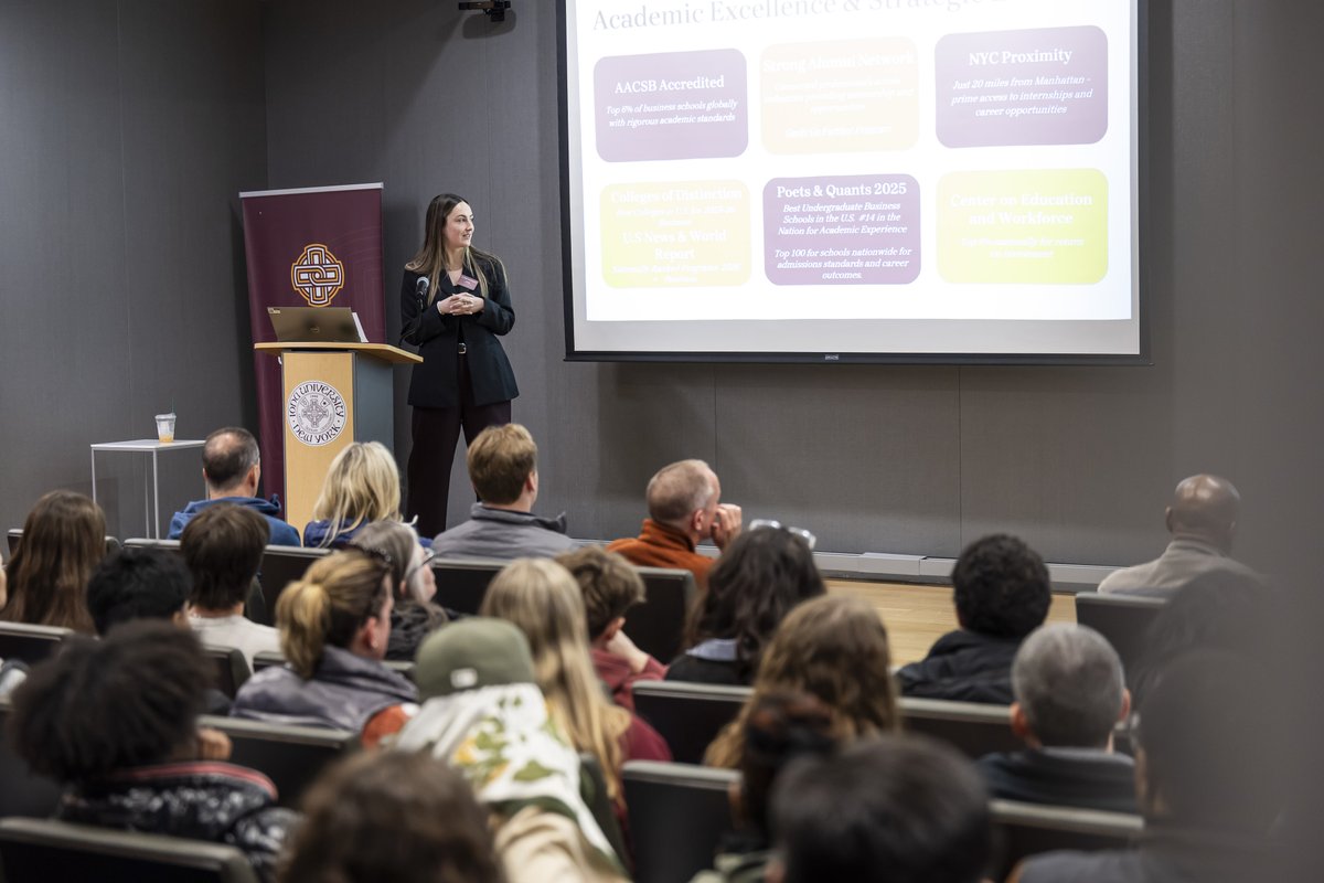 ionauniversity's tweet photo. Everyone's talking about Iona, and this summer, transfer students can see why. 👀✨

Join us on campus for a transfer visit experience designed to help you make your next move with confidence.

Schedule your visit today!
https://t.co/RxEuKq84fj https://t.co/ed0SvL4OJq