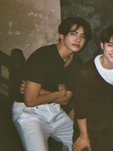 babipuppykiddo's tweet photo. ก้ป๊าตอนสมัยหนุ่ม ๆ อะ ㅠ ㅠ … 🤎 https://t.co/GyyOR8vVyd