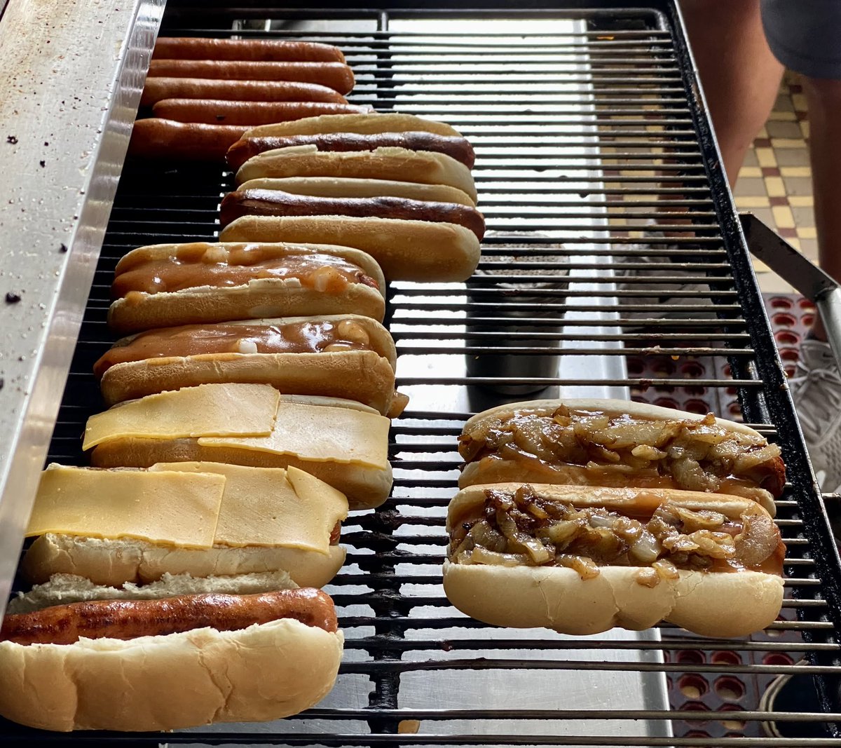 JimsFamousSauce's tweet photo. July is National Hot Dog Month. For us, every month is hot dog month!

#JimsFamousSauce #hotdogs #sauce #pittsburgh #NationalHotDogMonth https://t.co/qIS6SXw0Eu
