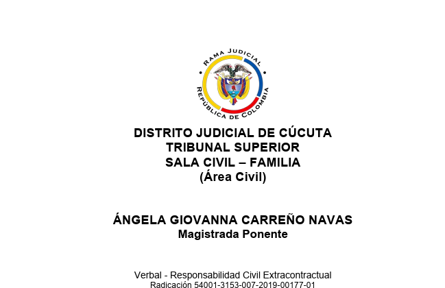 JurisprudenCol's tweet photo. Determinación de la existencia del hecho de la víctima como causal de exoneración de la responsabilidad civil extracontractual por el ejercicio de actividades peligrosas

La responsabilidad civil derivada de la ejecución de labores peligrosas, como la conducción de vehículos automotores, se estructura bajo la órbita del riesgo creado y no en la culpa probada, conforme a lo preceptuado en el artículo 2356 del Código Civil. Bajo este régimen, se dispensa a la víctima de probar la negligencia del demandado, pues sobre este último reposa una presunción de responsabilidad que solo puede desvirtuarse mediante la acreditación de una "causa extraña", tales como el caso fortuito, la fuerza mayor, el acto de un tercero o el hecho de la víctima. La providencia destaca que la exoneración queda reducida exclusivamente al terreno de la causalidad, por lo que el agente debe demostrar que no fue su actividad la causa del daño, sino un elemento externo que destruyó el nexo causal, entendido este como la relación necesaria y eficiente entre el hecho generador y el perjuicio.

El problema jurídico central de la sentencia radica en determinar la incidencia del comportamiento de cada agente involucrado cuando concurren actividades de la misma naturaleza riesgosa. La jurisprudencia invocada precisa que en estos escenarios no existe una "neutralización de culpas", sino una participación concausal donde se debe valorar la conducta de las partes en su materialidad objetiva para deducir a cuál de ellas le es imputable el daño desde el punto de vista fáctico y jurídico. Para establecer dicho nexo de causalidad, el juzgador debe acudir a las "máximas de la experiencia, a los juicios de probabilidad y al buen sentido de la razonabilidad", permitiendo así identificar el hecho con relevancia jurídica que operó como causa eficiente. Si se demuestra que la conducta del agraviado tuvo una injerencia determinante en la realización del daño, el demandado puede obtener la exoneración total o una reducción de la indemnización según el porcentaje participativo establecido.

En la resolución del caso concreto, el fallo concluye que la imprudencia de quien sufrió las lesiones fue la causa eficiente y suficiente generadora del daño, al incurrir en una invasión de carril contrario que interrumpió la marcha normal del otro vehículo. La providencia otorga valor probatorio al informe policial de accidente de tránsito (IPAT) como un documento público que contiene un "testimonio documentado" de lo apreciado por la autoridad en el lugar de los hechos. A través del análisis conjunto de evidencias técnicas como las huellas de arrastre metálico, la ubicación de la zona de conflicto y la mancha hemática en la vía, se determinó que la interacción de los rodantes acaeció en el carril por el que circulaba el demandado, quien realizó una maniobra evasiva para intentar evitar la colisión. De este modo, al quedar acreditado que el proceder del motorizado fue el factor que fracturó el nexo causal, se confirmó la sentencia de primera instancia que declaró fundada la excepción de culpa exclusiva de la víctima y exoneró de responsabilidad civil a los convocados al juicio.

Portal de actualización Jurisprudencial. Solicita tu suscripción aquí 👉https://t.co/jUGw4X9qS2