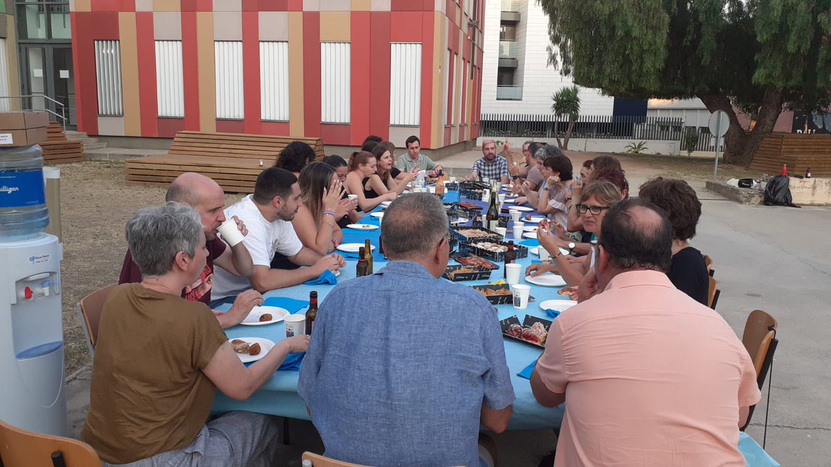 CfaCornella's tweet photo. La celebració de la #FestaDeJubilació de la Dolors,la Nazaret i l'Edu ens va donar moments divertits i molt emotius.😍 Ens han enlluernat amb la seva saviesa i el seu sentit de l'humor, i sempre seran part de la gran família del @CfaCornella! 🥰 Us estimem! @educaciocat @se_bll5 https://t.co/ODD0lHsBFl