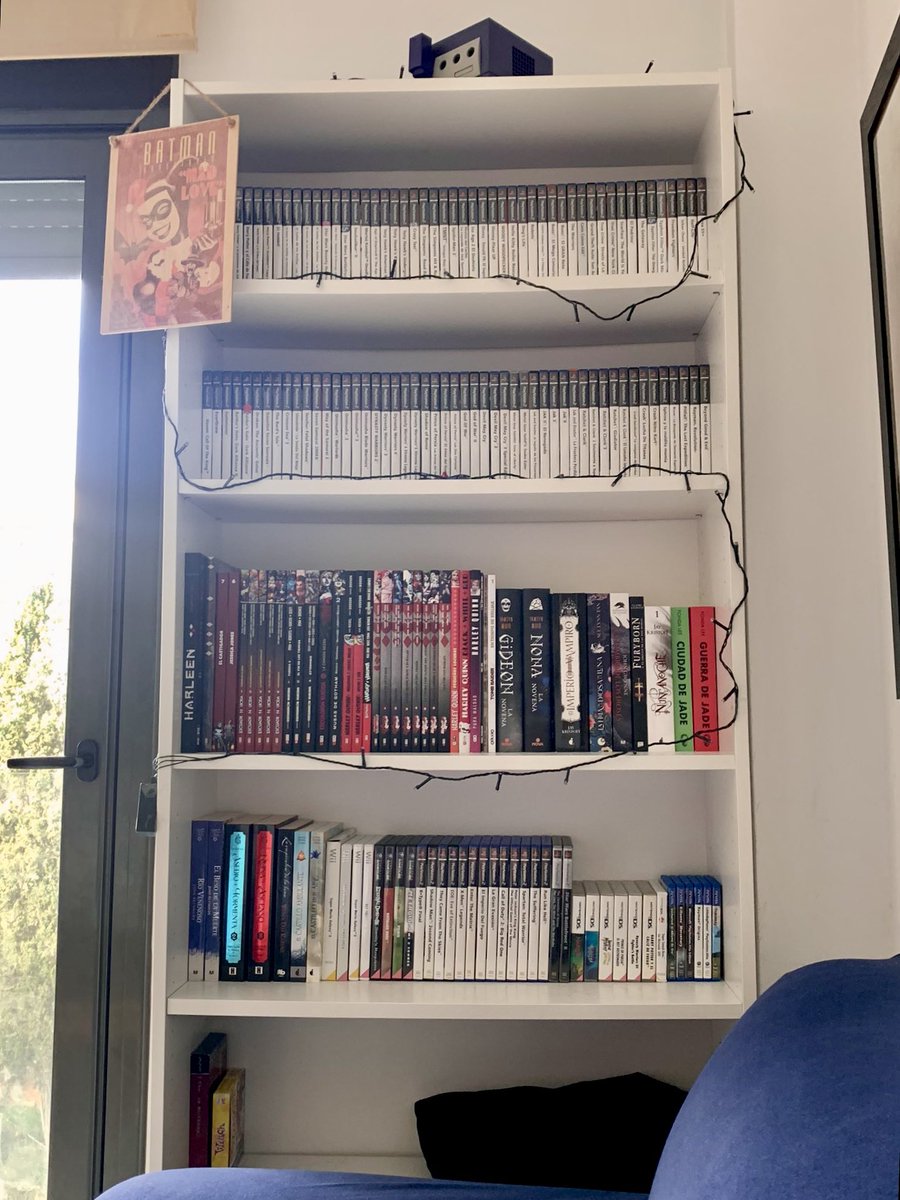 Naomi_Misora93's tweet photo. En 2028 todo esto formará parte del pasado, 1 año y medio de margen para matar de un plumazo al formato físico.

Gracias PlayStation por escupir en la cara a los jugadores que llevamos 30 años comprando y coleccionando. https://t.co/on7Xyc4t10