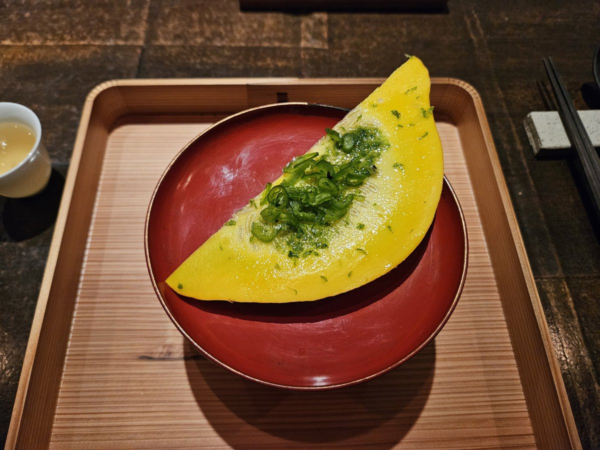 gotr202's tweet photo. 18:30からスタートのコースを食べに行って、盛り上がって23:00ちょっと前にお店出た。お酒なくてもこれになる料理、まじで神。
アプローチは違っても、こういうバーテンダーになりたいなと思ったよ。 https://t.co/d7OJ9zOVuR