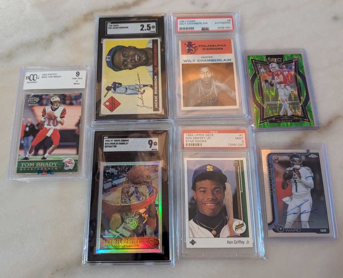 HeroesYesterday's tweet photo. Phoenix pickups are in.🔥
We came home from the show with some serious new inventory, and these are now available from Yesterday’s Heroes Sports Cards.
DM us with questions, offers, or to pick them up before they’re gone.
#SportsCards #TheHobby #CardShow #PhoenixCardShow #YHSC https://t.co/FCCYEFxvOu