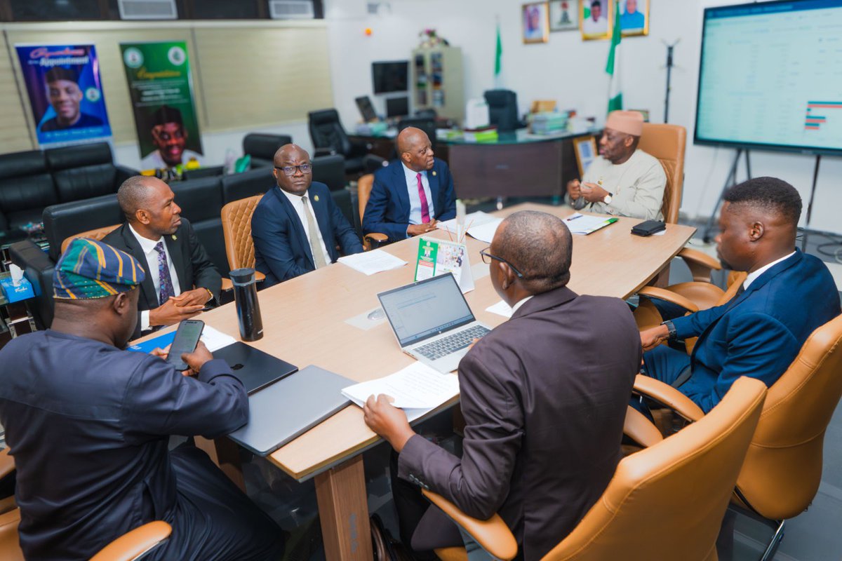 DrTunjiAlausa's tweet photo. Today I met with Mr. Olayemi Cardoso, Governor of the Central Bank of Nigeria (CBN), for a wide-ranging and productive discussion on key areas of collaboration between our institutions.

I commended the Governor for his remarkable stewardship of the Nigerian economy, the stability now seen in our foreign exchange market, the renewed confidence of international, sub-regional, and local investors, and the significant rise in Foreign Direct Investment flowing into the country. 

This is a clear reflection of how President Bola Ahmed Tinubu GCFR has transformed Nigeria, moving it from the precipice to a point of robust growth, with much credit due to the Governor’s sound monetary policies.

At the heart of today’s discussion was the completion of long-stalled infrastructure across our tertiary institutions. Several projects spanning our Colleges of Education, Polytechnics, and Universities, including centres of excellence, hostels, academic centres, and technical laboratories, originally CBN Intervention Projects, were graciously transferred to the Ministry of Education, but a number remain uncompleted. We proposed on a clear path forward, CBN settling existing contractual liabilities and the Ministry taking on future ones, clearing the way to finally deliver these projects for our students.

Both Mr. Cardoso and I agreed this engagement was long overdue and highly productive, a direct reflection of President Tinubu’s insistence on synergy across government, making this kind of inter-agency collaboration the norm rather than the exception it once was.

The Governor has committed to reviewing our request and reverting with next steps. A fruitful meeting indeed!