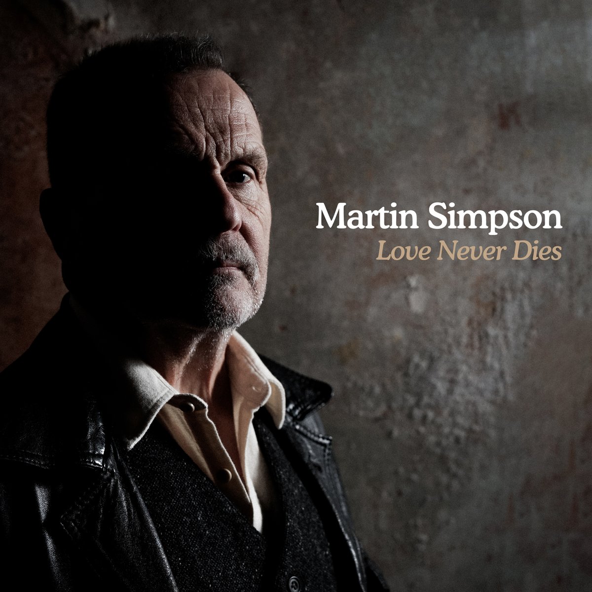 TopicRecords's tweet photo. Martin Simpson's new single, Love Never Dies, is out today. The single is backed by The Hand Of Kindness (Adrian's Song), the song Martin wrote for the BBCs award-winning 21st Century Folk.
Listen here: https://t.co/yPhF2MYZJu https://t.co/jcOpsszWqi