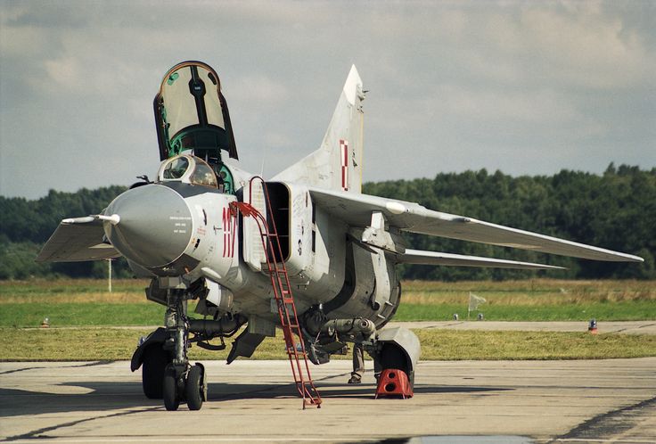 URPK5's tweet photo. エースコンバット、MiG-23とか出してもいいのに。 https://t.co/OI4UoDFJBf