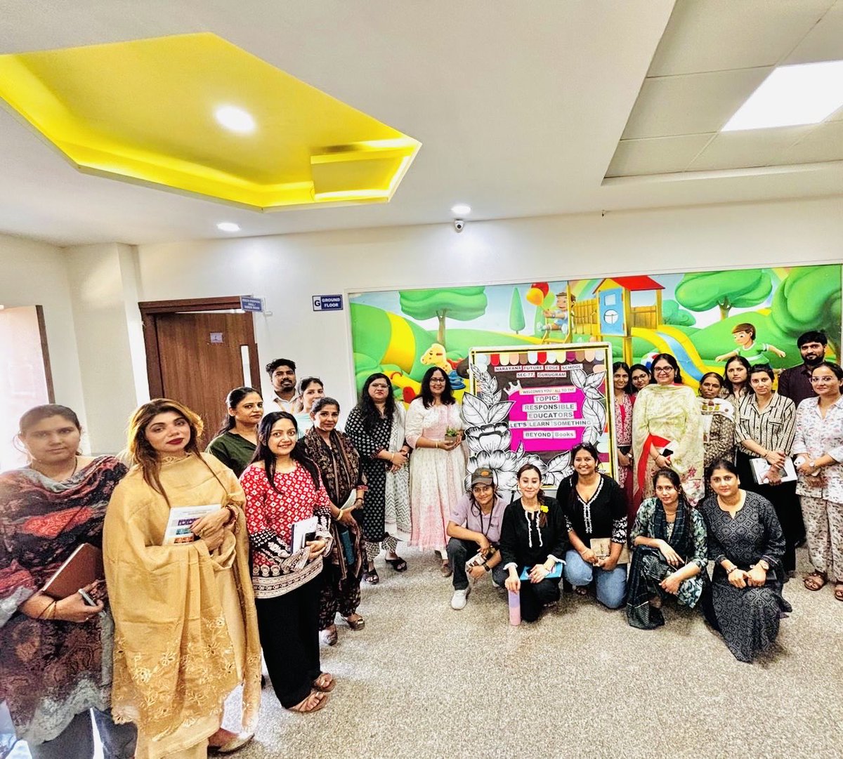 ZC_zenith's tweet photo. Educating the educators!
Learning together!
Have we truly understood the #capabilities of young minds?
What inspires them?Shapes them?Silently moulds who they become?
A meaningful conversation with a mentors reminds-What? #SmartDelhi #SscondBirthDate #ApolloTyres #Adaptation https://t.co/WaVlRQyePs