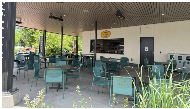 nickhaltermpls's tweet photo. The taps have literally run dry at Pimento on the Lake as the once promising Bde Maka Ska eatery faces mounting financial trouble https://t.co/lQQPJr3v1z