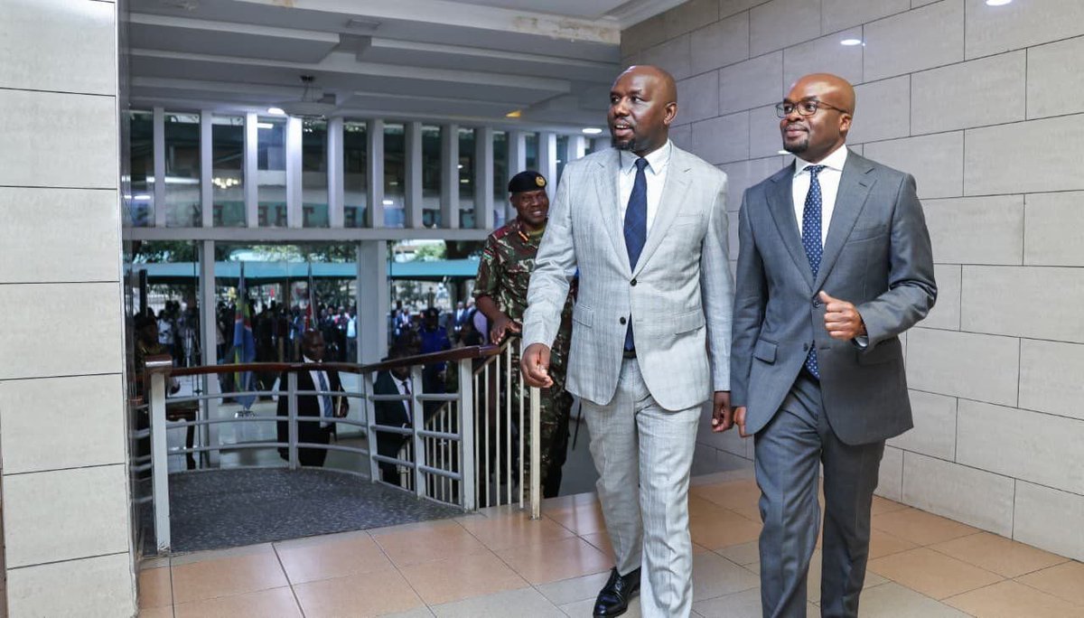 Wamkazini's tweet photo. Investing in police housing, security roads and modern communication systems strengthens the ability of security officers to protect lives and property. #TheDynamicDuo https://t.co/pbfTK39g1W