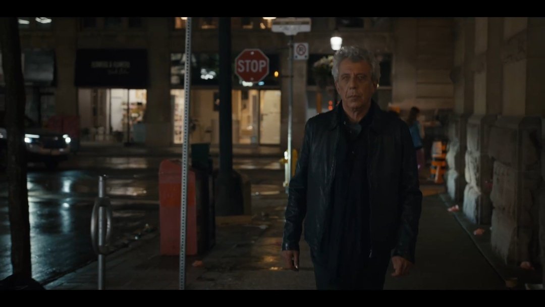 vmprlstt's tweet photo. wondering how long daniel had been following him (he only confronted armand after everything disappeared) if that hadn't happened, what would his approach be like or if he would just keep following him to see where he was going.. oh daniel de stalker you're becoming just like Him https://t.co/fdNrhAuBZ2