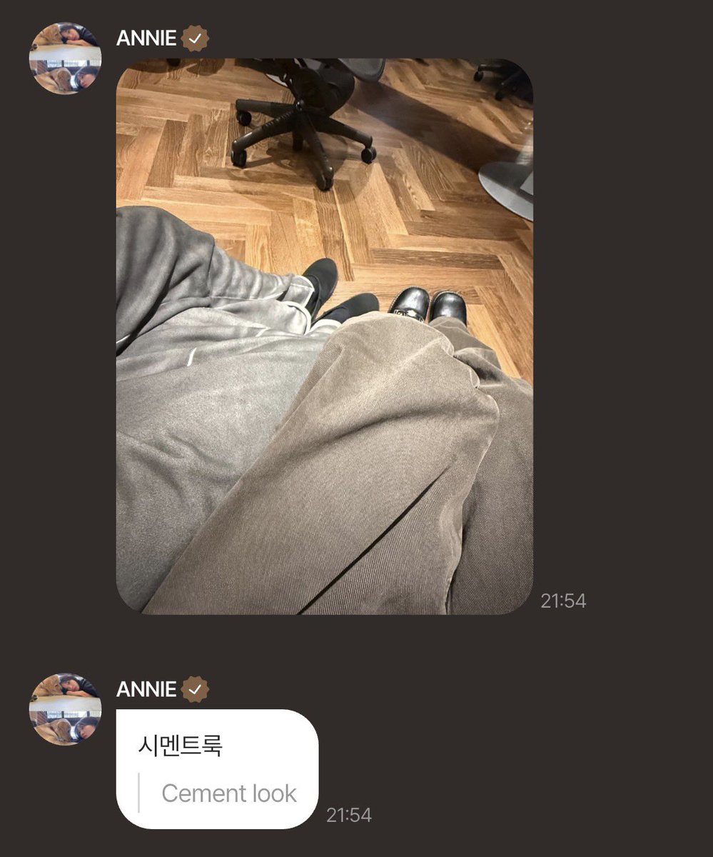 sotjdbsdk's tweet photo. 오늘 여멤들은 저 바지 아닌데
앤 옆에 우짱이야 타잕이야 우짱이면 나 진쯔 죽는다 https://t.co/X0OWXfi3Ly