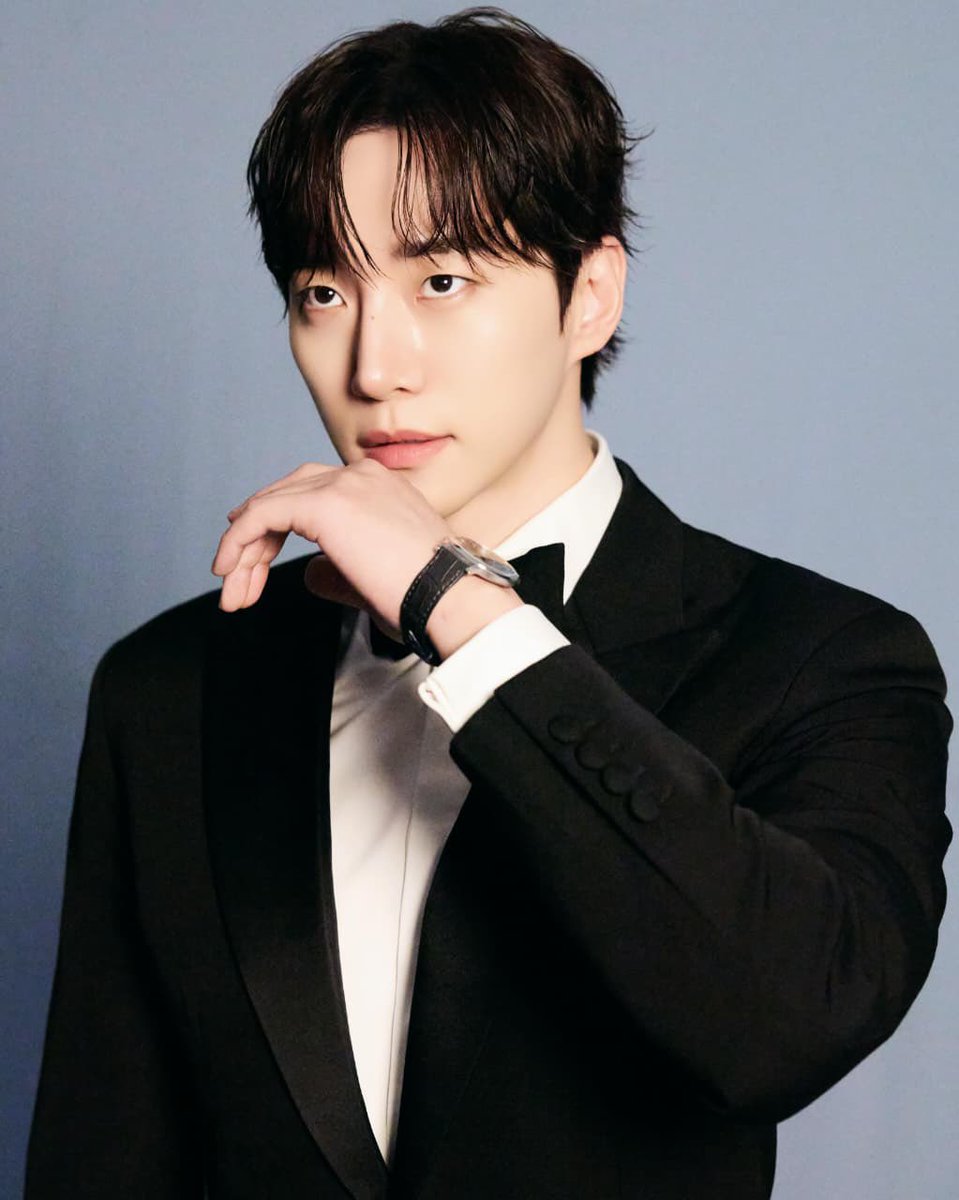 infoleejunhobr's tweet photo. Que fotos lindas! 😍🖤🖤🖤🖤

📲 • 01.07.2026  zunxeok via instagram post

Você é tão bonito e gentil #이준호 👍

🔗: https://t.co/7IChTMEW0O

1/2

– #LEEJUNHO #이준호 https://t.co/LzyvFQwcnp
