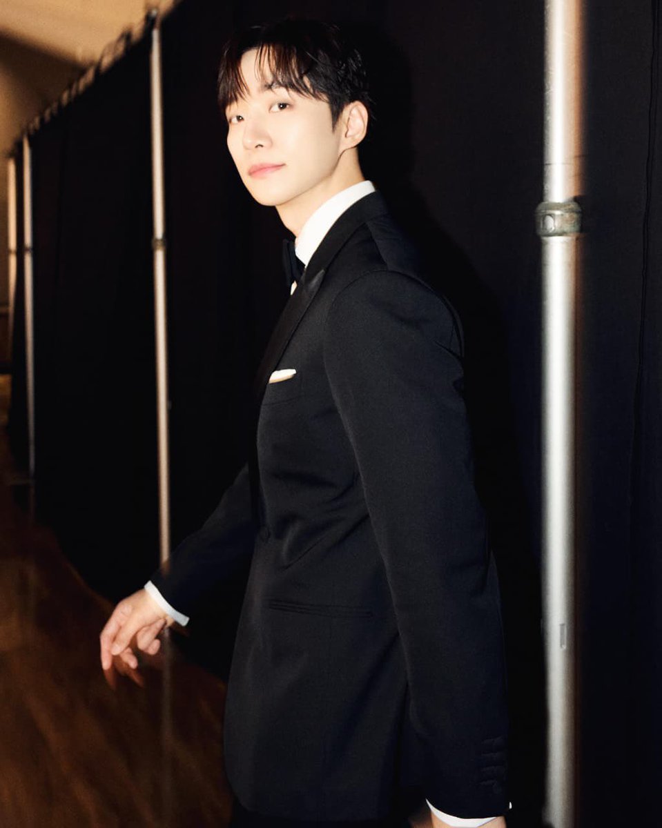 infoleejunhobr's tweet photo. Que fotos lindas! 😍🖤🖤🖤🖤

📲 • 01.07.2026  zunxeok via instagram post

Você é tão bonito e gentil #이준호 👍

🔗: https://t.co/7IChTMEW0O

1/2

– #LEEJUNHO #이준호 https://t.co/LzyvFQwcnp