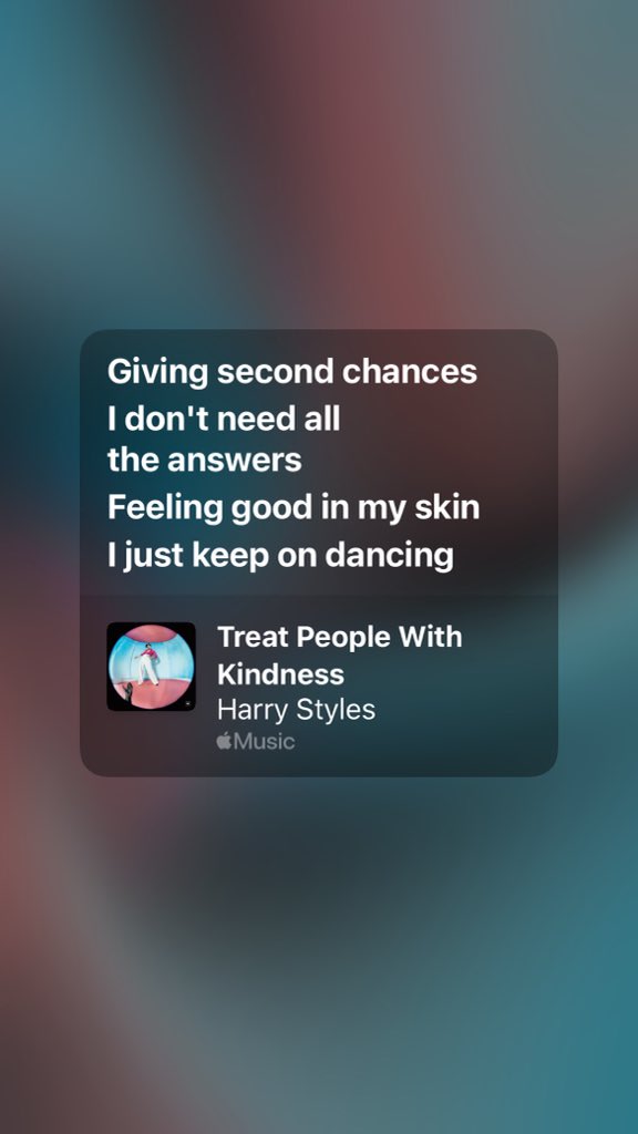 timeisupforus's tweet photo. to think that this!!! is the song during which harry raises the pride flag https://t.co/st9r3rV5W6
