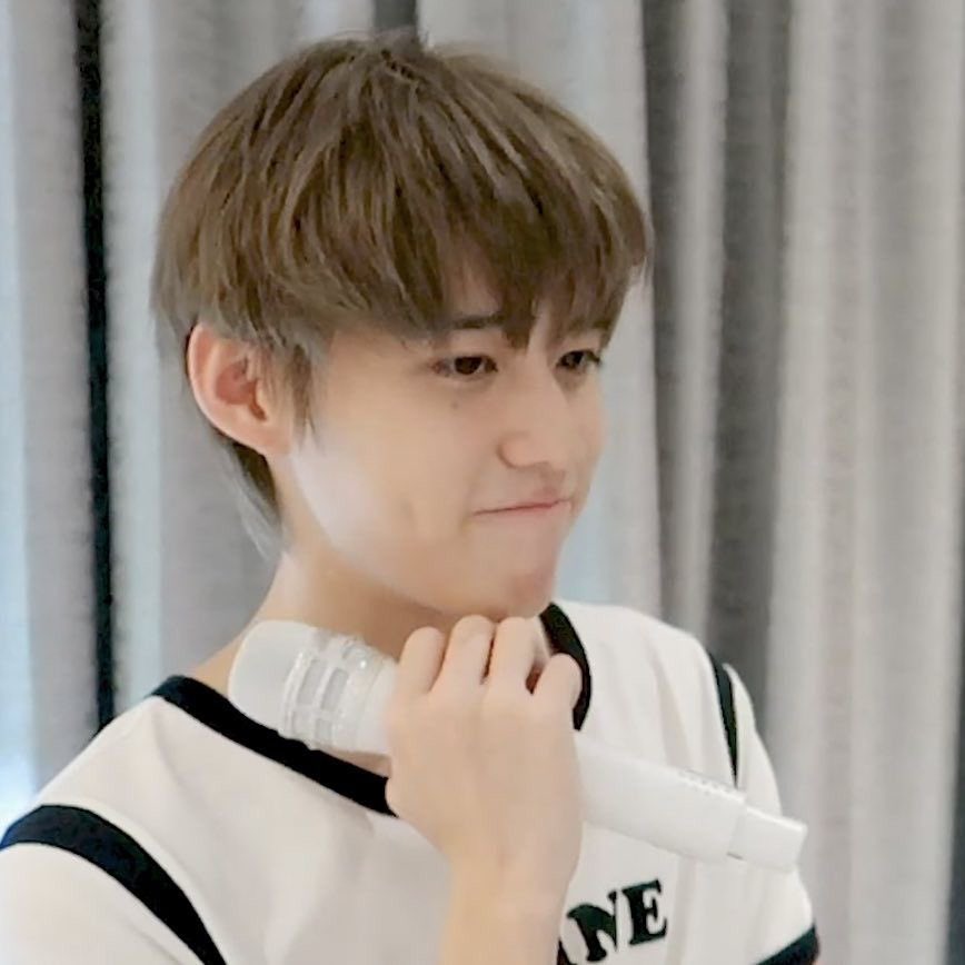 puddiingxBkpp's tweet photo. หนุ่มมายับแย่วจ้ะ https://t.co/8GiRBU3JPp