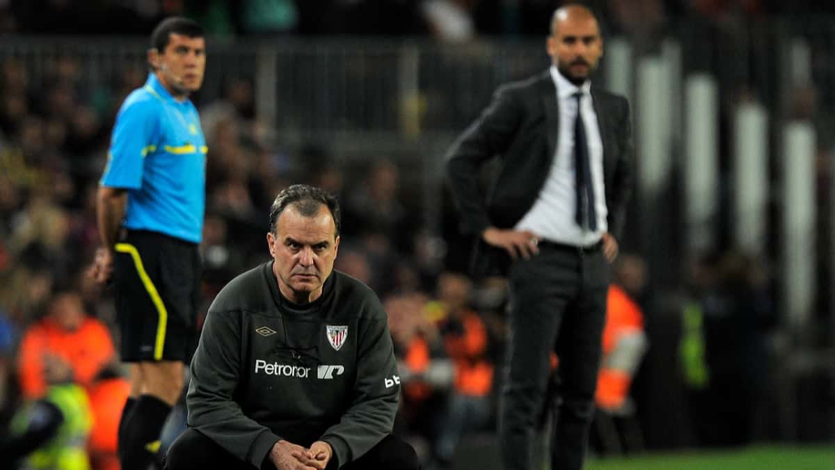 Gonza1891_'s tweet photo. En 2006, antes de debutar como entrenador, Pep Guardiola se tomo el tiempo de ir a Argentina especificamente a visitar a Marcelo Bielsa a su casa, 11 horas reunidos estuvieron, hoy uno de los mejores entrenadores de la historia, jamas me van a hacer creer que Marcelo es mal tecnico, que es mala persona o que no estuvo a la altura de este proceso, que cada uno se haga cargo de sus errores, si no les gusta entrenar, aprender y seguir creciendo como futbolistas, que se queden en sus clubes y aca no vengan mas, hay muchos que darian lo que sea por jugar en la seleccion y ser dirigidos por alguien como Bielsa, lamentablemente nos vamos a arrepentir y el tiempo le dara la razon a este señor.