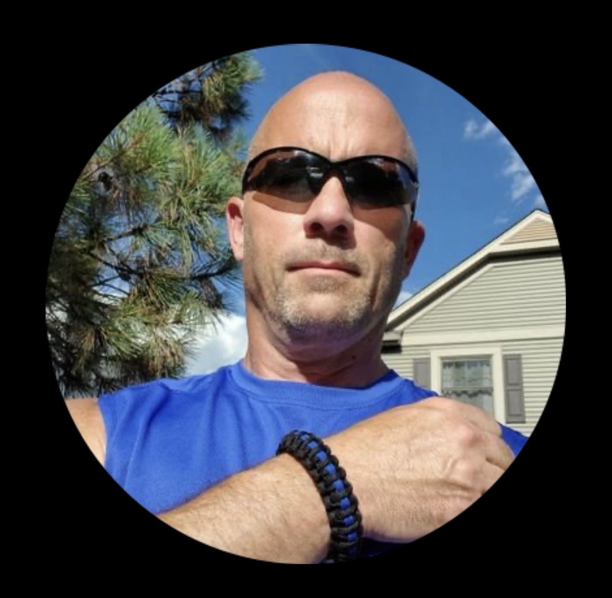 watchfulsky's tweet photo. @LangmanVince How is this man an American? Looks like an illegal immigrant invader to the Americas. https://t.co/JvZwepUMo5