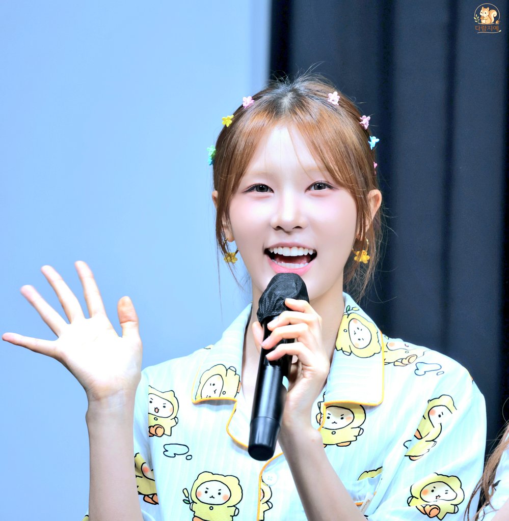KIIRASJiYe's tweet photo. #키라스 #KIIRAS 
#카일리 #Kylie 
키라스 지예 
260628 일 
팬싸인회 
보고 싶어 https://t.co/GDPShSo7Tu