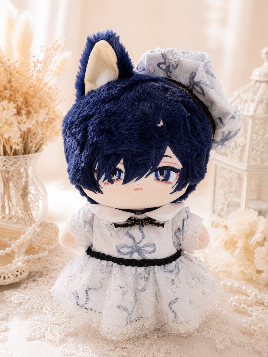 catcraft24's tweet photo. 「この子に似合うかな？」そんな心配はいりません✨
淡いブルー×ホワイトを基調にしたデザインなので、さまざまな髪色・キャラクターカラーのぬいちゃんと相性抜群💕
ブルー系は爽やかに、ダークカラーは上品に、ピンク系は甘く可愛く…。
同じお洋服でも、ぬいちゃんによって違った魅力を楽しめる一着 https://t.co/zl2BlWPFdF