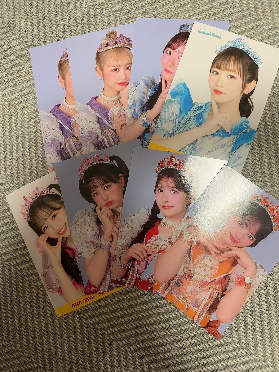 yuria_BeerPPER's tweet photo. ゆいちゃんの物と交換できる方‼︎📣
7/3神戸アリツア
⚠︎1枚目るなぴとおすずの生誕衣装の交換はゆいちゃん生誕衣装のみとの交換お願いします。
⚠︎2枚目は7/3分のCD抽選のゆいちゃんとこの中から交換お願いします🙏🏻
その他ALT!
#ふるっぱー交換
#FRUITZIPPER https://t.co/3pN2FkFPUY