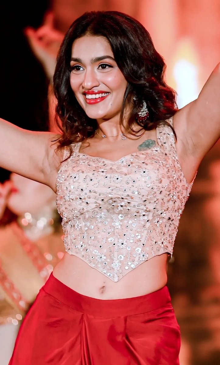 ManasaIyengar84's tweet photo. #lustpost
Petite armpit fetish
Do men love only petite pit ?
Not chubby pits ?
Actress expose only shapy and petite pits
Chubby pits are less exposed and explored ?
Comment your favorite chubby and petite pits? https://t.co/Lfhpui5jWS