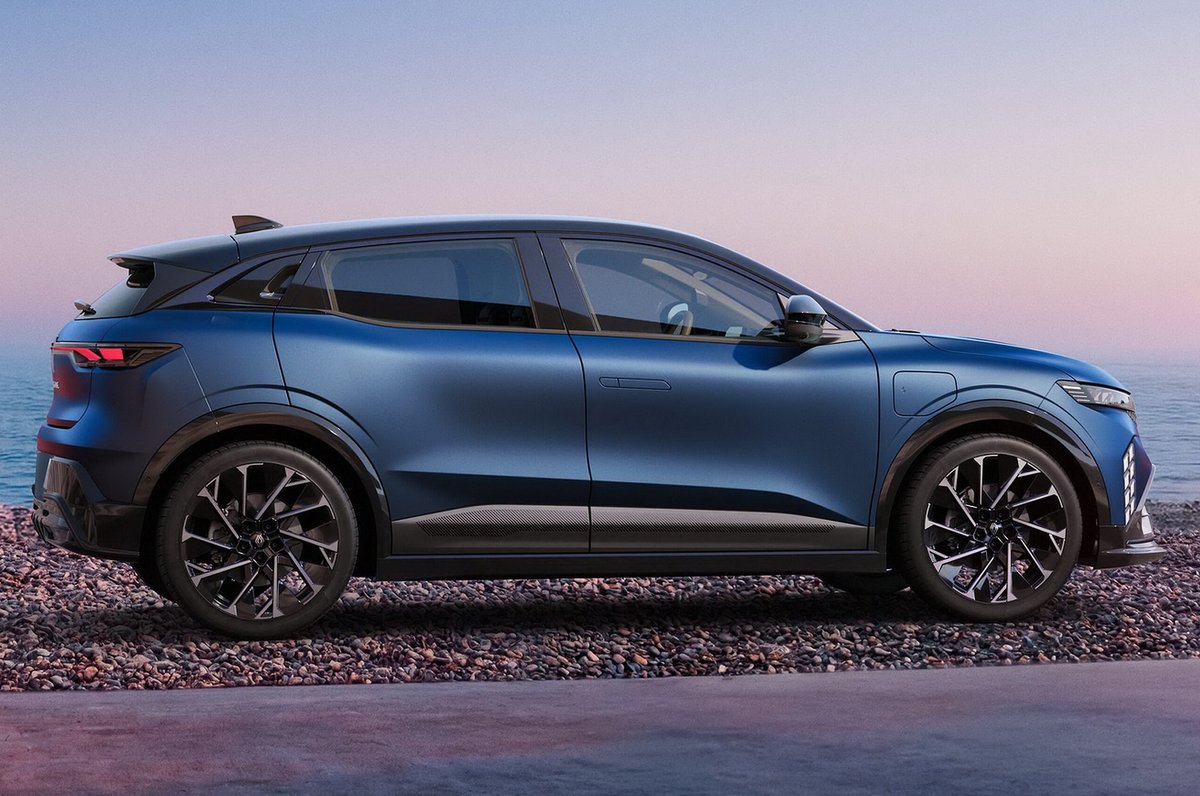 4koleca's tweet photo. #Renault #Megane E-Tech 2027 — електричний бестселер став ще крутішим!
Новий фейсліфт приніс:
- Супер-гострий дизайн з агресивнішим передком
- Батарею 67 кВт·год (LFP + cell-to-pack) — до 500 км запасу ходу!
Огляд на авто https://t.co/L1j3Jh69gr https://t.co/nJmc3bciu8