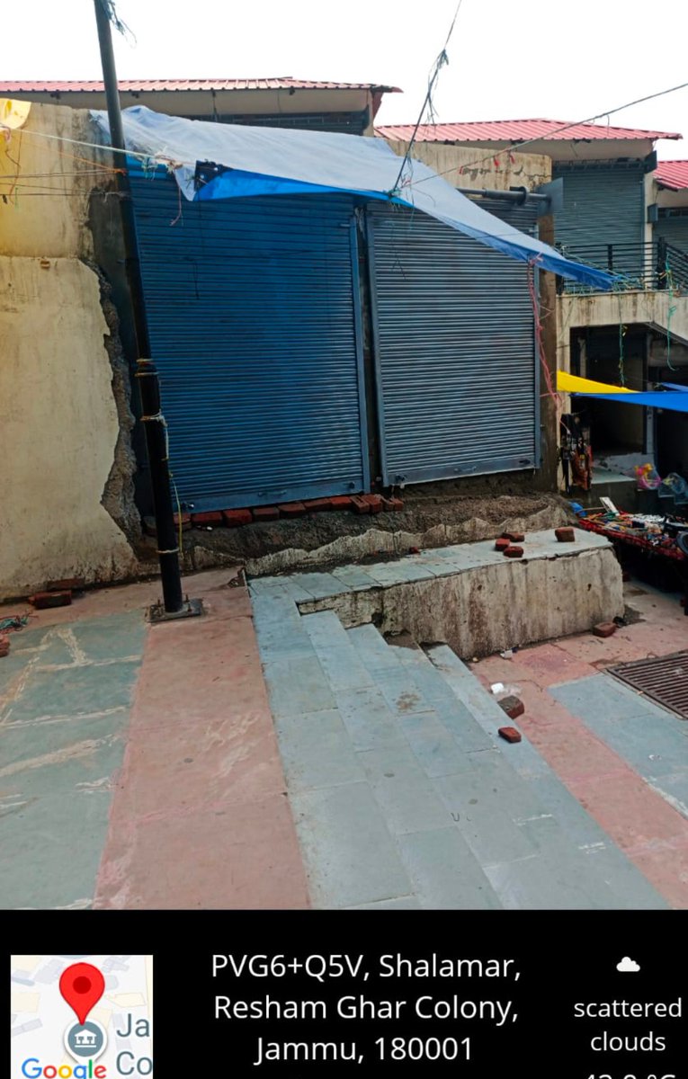 rocketman_8248's tweet photo. T-93/199
Illegal shutters fixed - new structure at Gummat Stairs Market - just 30 feet from @jmcjammu Commissioners chamber.
Shameful
Corruption - HLG @manojsinha_
#WakeUPJMC
#StopThisLoot @ajaykraina sir
Commissioner Secretary Madam @JKHUDD1
#JammuDeservesBetter
@diprjk https://t.co/CFbx1OjkQj