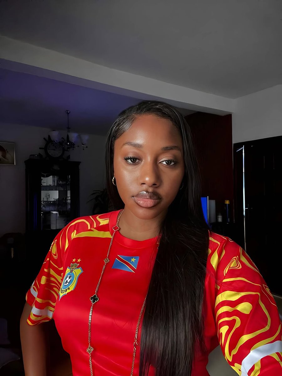 CasmirDani95888's tweet photo. DR Congo 🇨🇩 ladies at world cup>>>>>>✨😩 https://t.co/1pQHiMMMWu