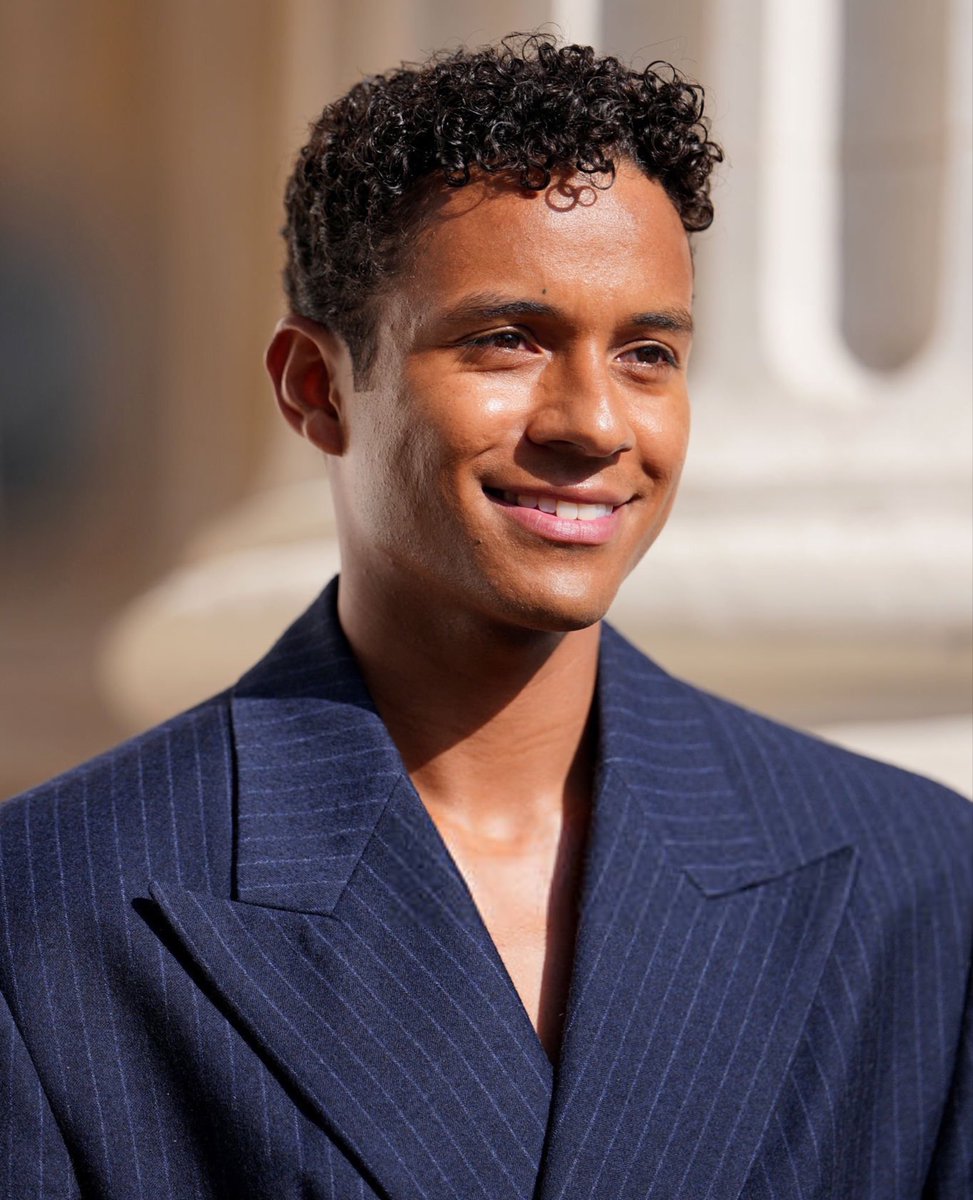 portaljaafar's tweet photo. 🚨 ATTENTION, FANS! Jaafar Jackson is competing in TWO categories at the National Film Awards 2026! 🏆

🎬 Best Newcomer 2026 🎬 Outstanding Performance 2026

⏳ We still have 7 hours left to secure his votes!

🗳️ https://t.co/ZFbFzDUzRZ https://t.co/YULbI54OYo