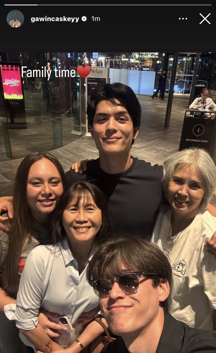 bbriea__'s tweet photo. GAWIN SAID: FAMILY TIME ♥️
😭😭😭😭😭😭😭😭😭😭

#JossGawin #จอสกวิน https://t.co/BmTb5hNpET