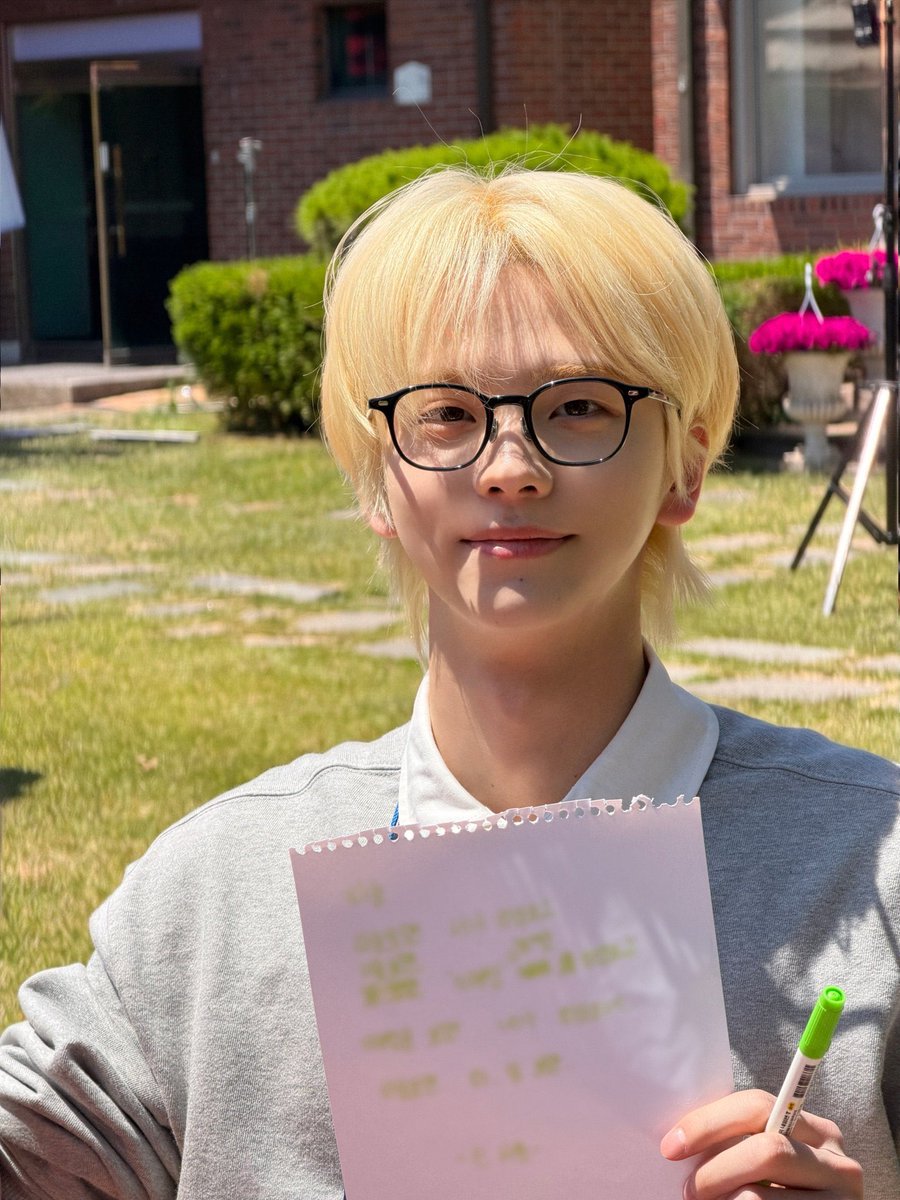 strawberrybinz's tweet photo. 두어스 테라피를 해서 그런가
일도 그렇고 살만합니다 이제
저번주까지만해도 박ㅎㅈ모드였는데

----콘서트의 효과는 굉장했다! https://t.co/RCW2XUzhVj