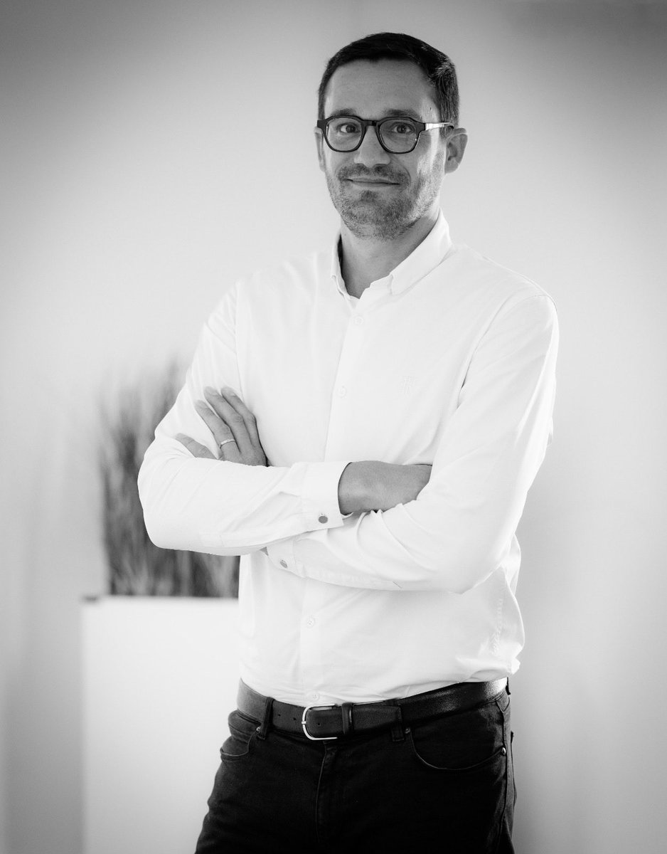 OrangeCorse's tweet photo. Benvinuti 👋
 @OrangeCorse accueille son nouveau Directeur régional @SChiarisoli

Une nouvelle aventure commence, avec une même ambition : accompagner nos clients, nos partenaires, nos collaborateurs et contribuer au développement du territoire ! 🚀 https://t.co/LqfM7MeLQO