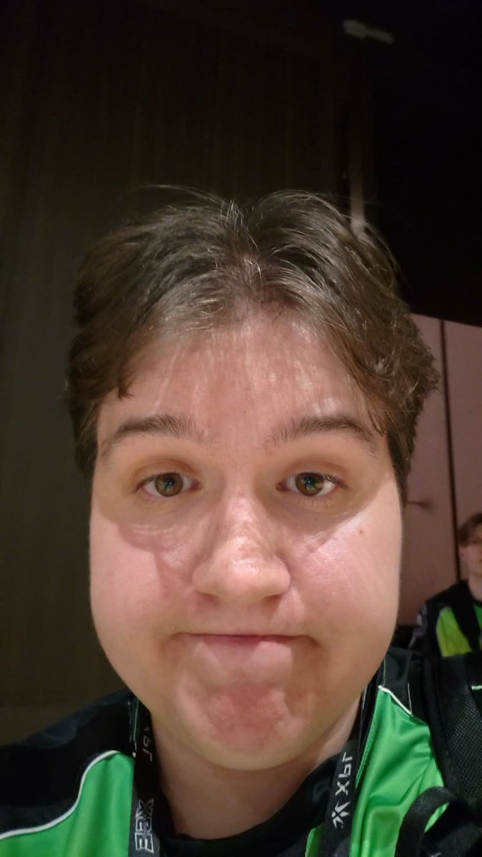 bobeksde's tweet photo. Lost vs paravision, gg go next tomorrow! 0-1 now and can only go up from here😎 https://t.co/LCyBA9So64