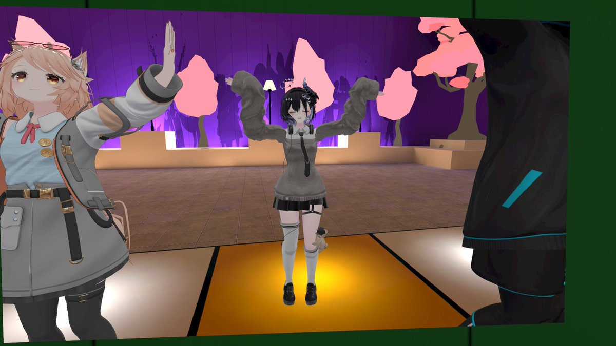 mito_0w0's tweet photo. 今日もちょこっとだけダンス参加できていい運動になった！
その後に写真を撮りに別ワールドへ
みんな写真撮るの上手くて勉強になる https://t.co/ySSu4HYFUg