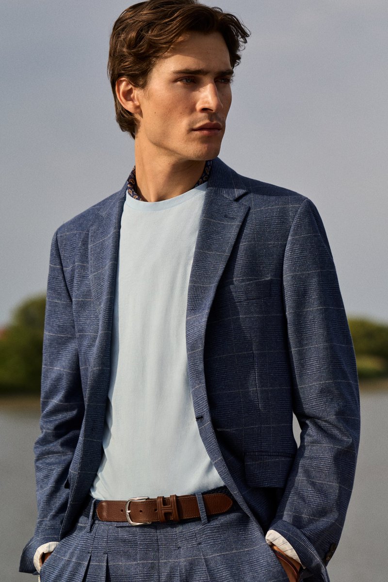 HackettLondon's tweet photo. Discover our selection of blazers and light knits in relaxed, breezy blues made for effortless weekend style.

Discover more: https://t.co/dgXHtFv4tg

#HackettLondon #HowToHackett https://t.co/0XAQZ4fnQC