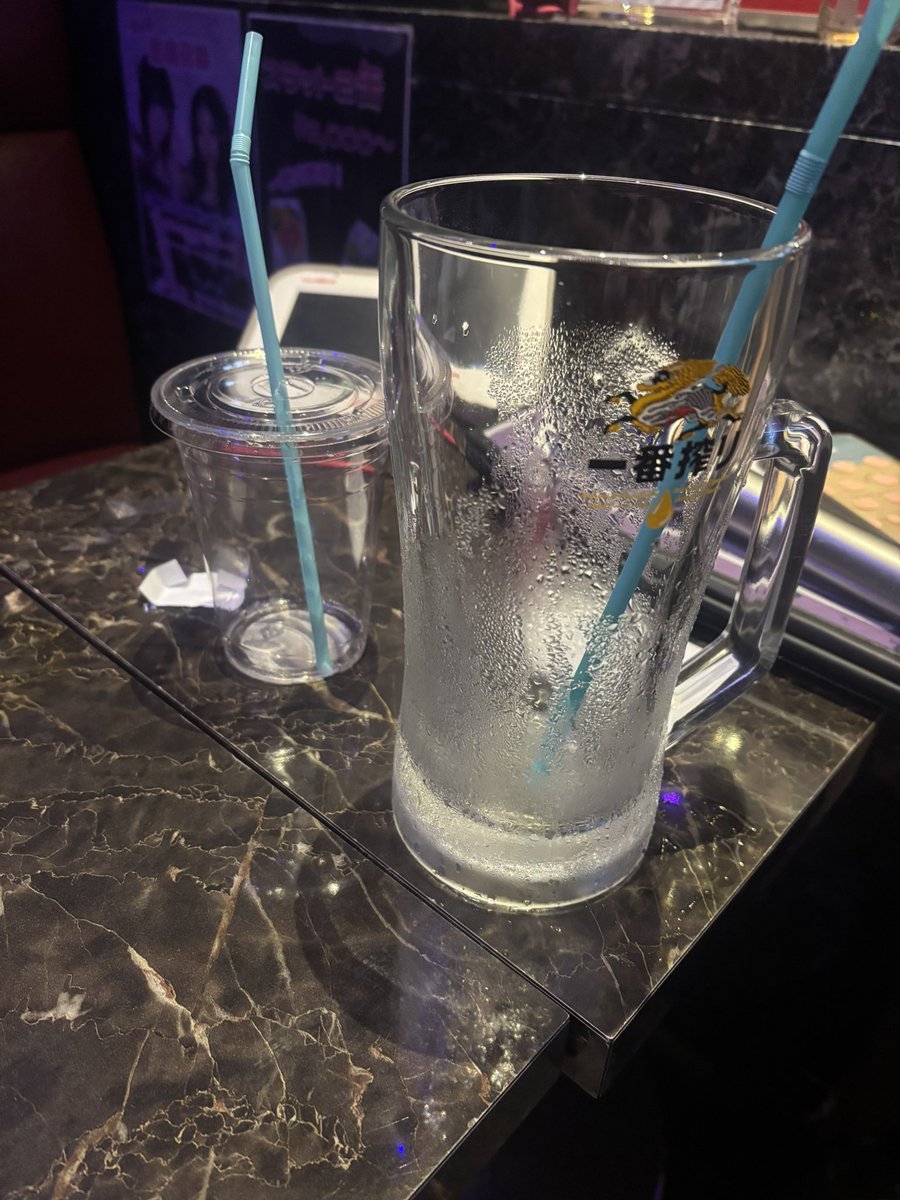 yn02_28's tweet photo. おきゅおわ！
ゆなのお兄様お店初七夕カクテルありがと！キャッチできてくれた1名様もありがと🍸 https://t.co/OTtnAvqWvb