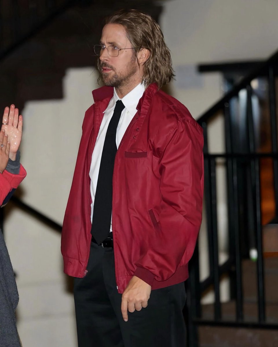 rygosisreason's tweet photo. papyrus ryan gosling please return my calls https://t.co/KBruilm0ob