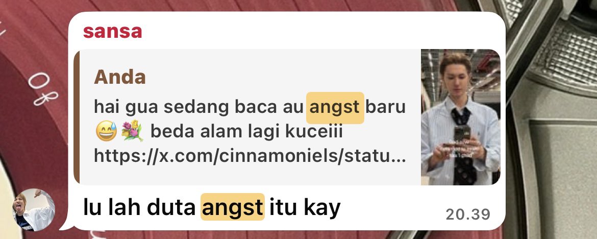 exxeffen's tweet photo. jangan pernah muak dengan agenda bacaan angst gua plisss😭 https://t.co/kkrI4XgNkQ